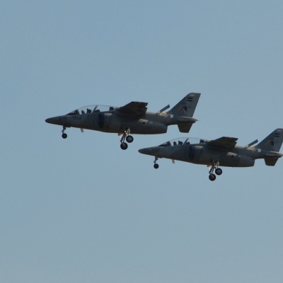 ¿Por qué hay aviones de combate sobrevolando la zona oeste?