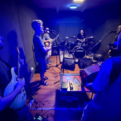 “En El Congurbano está vivo el caos creativo y nos identifica”