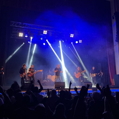 Ella Es Tan Cargosa celebró 25 años de historia en el Teatro Gran Ituzaingó