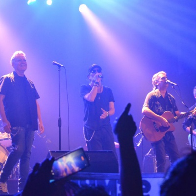 Ella Es Tan Cargosa celebró 25 años de historia en el Teatro Gran Ituzaingó