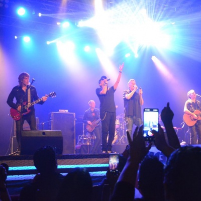 Ella Es Tan Cargosa celebró 25 años de historia en el Teatro Gran Ituzaingó