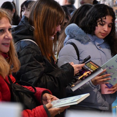 ¿Qué día viene Dolina? ¿Cuándo canta Hilda Lizarazu? Consultá el cronograma de la Feria del Libro de Morón