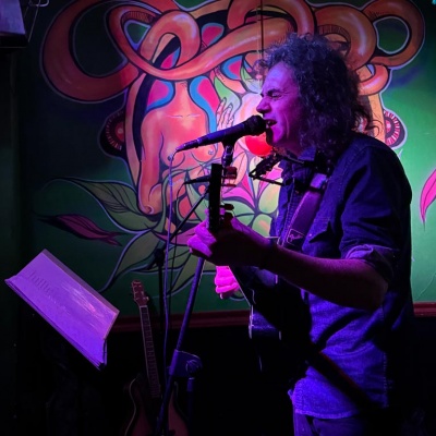 Rock y canciones: Hern&aacute;n S&aacute;nchez y Leo Goncalves en La Casa Bar