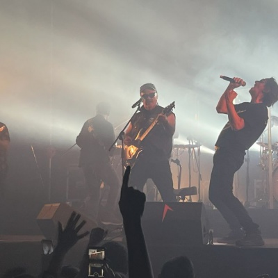 Rock, emoción y clásicos: Las Pelotas en Ituzaingó