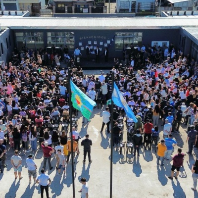 Ghi y Kicillof inauguraron la nueva sede de la Escuela 43