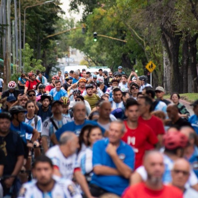 Bicicleteada por Malvinas: vecinos unieron El Palomar y Mor&oacute;n en una jornada de homenaje