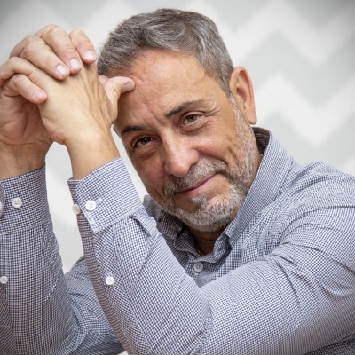 Cuando el conocimiento se jubila: Retos y estrategias para la transferencia intergeneracional en las organizaciones