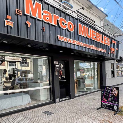 &Aacute;lamo, Para&iacute;so y Petirib&iacute;: la identidad de Marco Muebles en Ituzaing&oacute;