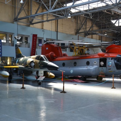 Mirage V Dagger y CH-47 Chinook.