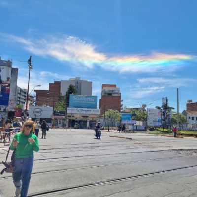 ¿Aurora boreal? Descubrí el extraño fenómeno que se posó sobre la Zona Oeste