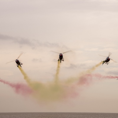 Show a&eacute;reo hist&oacute;rico sobre Buenos Aires: la Patrulla Aspa se present&oacute; frente a Aeroparque