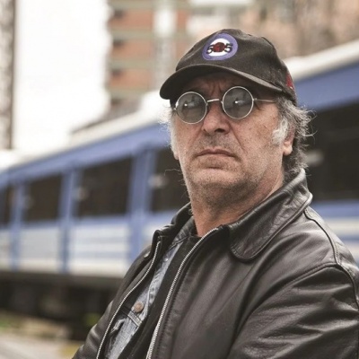 Pedro Saborido y The Walking Conurban regresan con un viaje al alma del Oeste