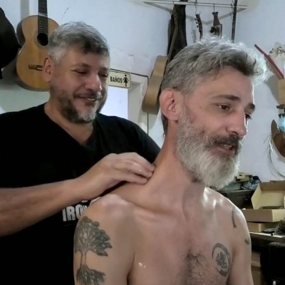 Charlas Iron Hand con Pipo: "El vicio postural te anuda y es necesario el masaje para seguir creando"