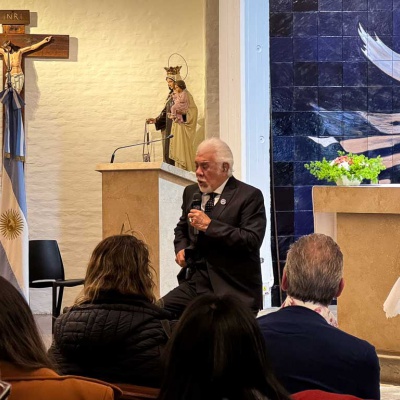 Raúl Lavié cantó en Castelar por los 100 años de la canonización de Santa Magdalena Sofía Barat