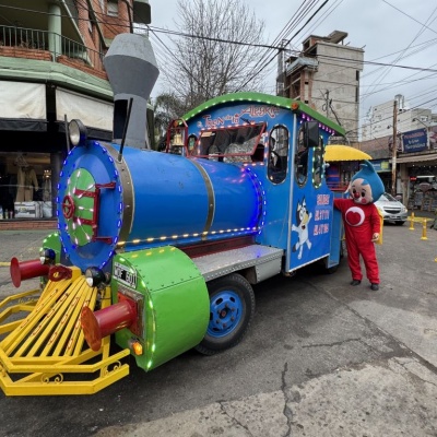 El Trencito de Castelar volvió a recorrer la ciudad por el Día de la Niñez