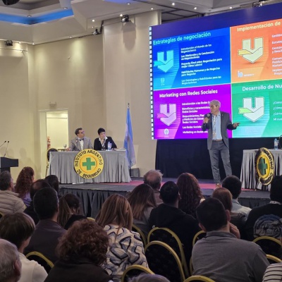 La Universidad de Morón presentó su enfoque sobre las habilidades del futuro