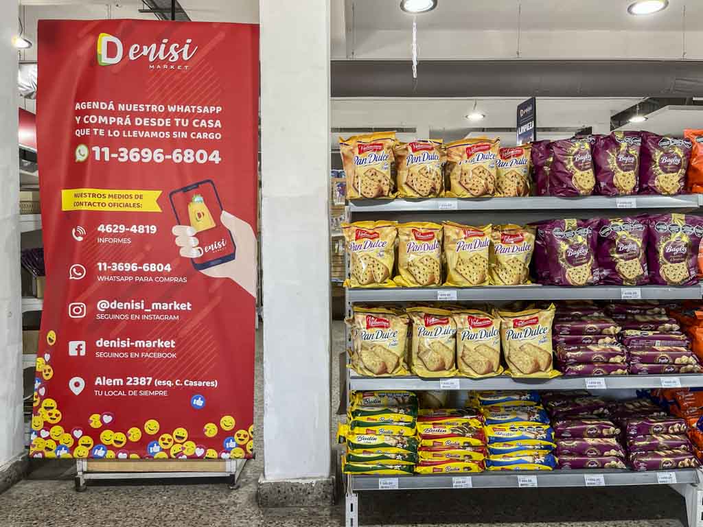 Denisi Market renovó su imagen de marca. Ahora se lo ve más moderno y cercano. Todos compran en Denisi.