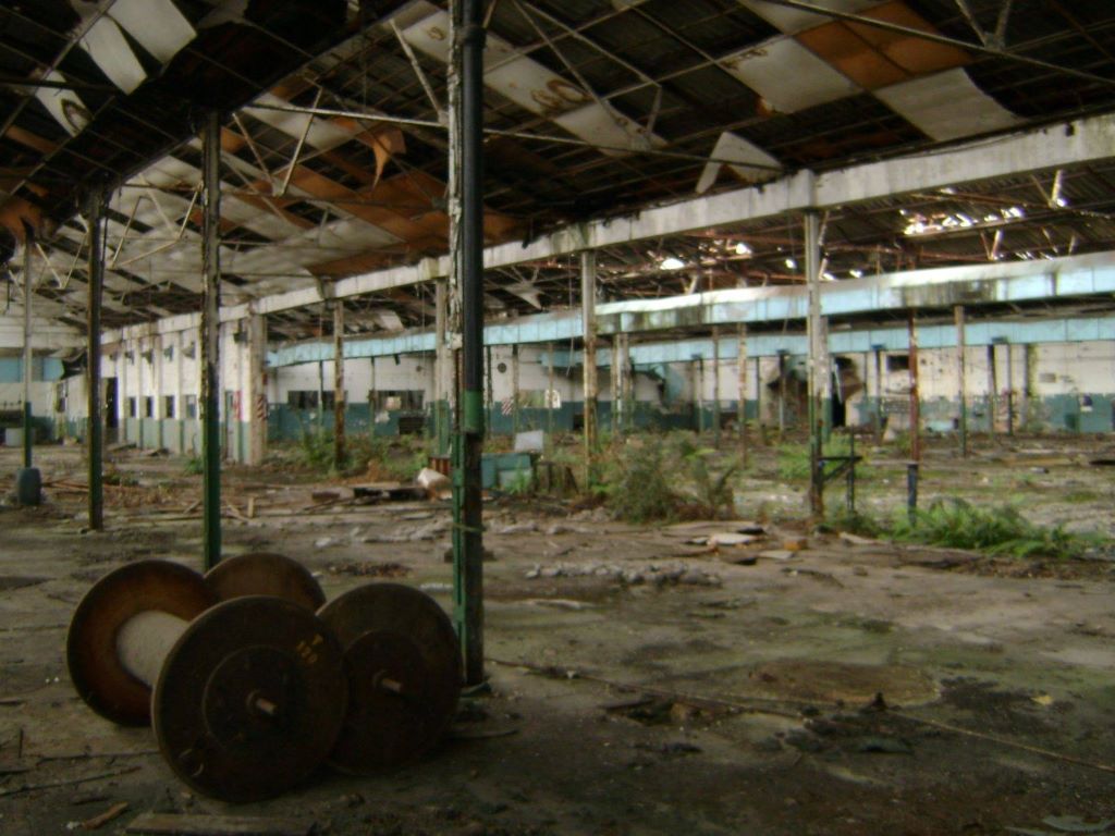 Vista interior de la Fábrica Castelar en 2011. Instituto y Archivo Histórico de Morón. 