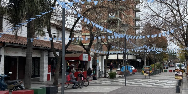 Castelar celebrar&aacute; el 25 de Mayo con m&uacute;sica, danza y chocolatada en Plaza Seca