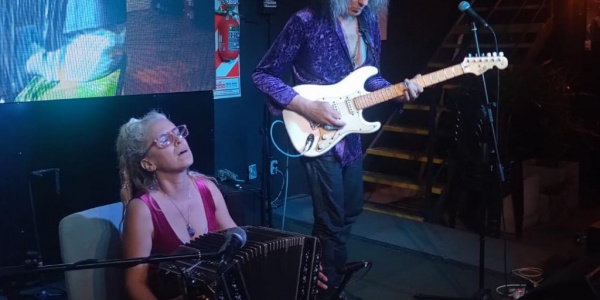 Carla Pugliese y Adri&aacute;n Subotovsky en Hudba sorprendieron con cl&aacute;sicos y relecturas