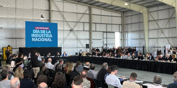 El Parque Industrial Tecnol&oacute;gico Aeron&aacute;utico de Mor&oacute;n fue la sede de los festejos por el D&iacute;a de la Industria