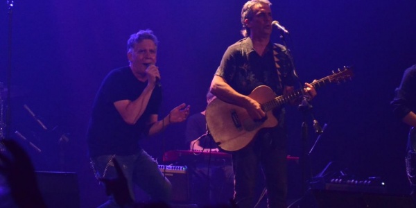 Tres Manigot sobre el escenario: Rodrigo, Mariano y Coty llegan con un ac&uacute;stico a Mor&oacute;n