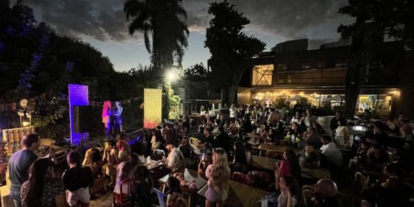 Lupita celebr&oacute; su aniversario con el Pipa Gancedo, Las Guerreras K-Pop y muchos artesanos del oeste