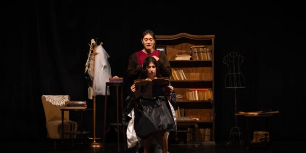 Galer&iacute;a de Objetos Tristes: talento de Zona Oeste en el teatro porte&ntilde;o