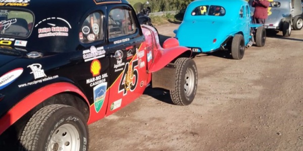 La Asociación Amigos del TC organiza caravanas de cupes por la memoria de una época gloriosa del automovilismo