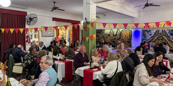 Les Quatre Barres: m&aacute;s de seis d&eacute;cadas de paella y cultura catalana en Castelar