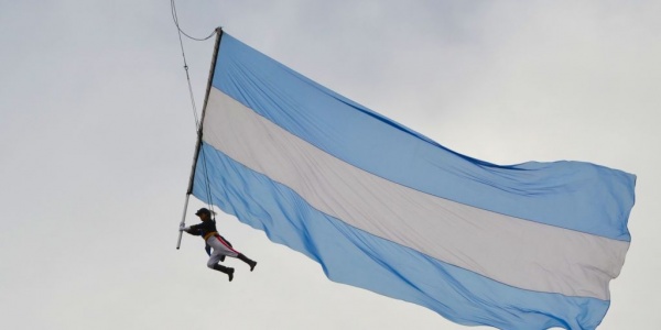 &iexcl;S&iacute;, prometo! Miles de estudiantes de Mor&oacute;n prometieron lealtad a la bandera