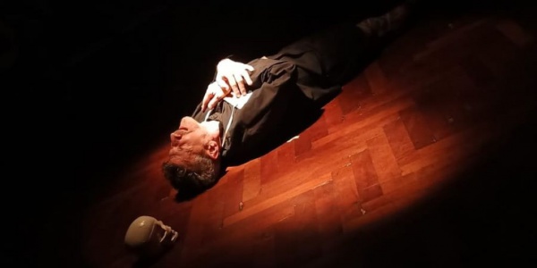 Teatro: Hamlet pide Juicio y Castigo en La Salita