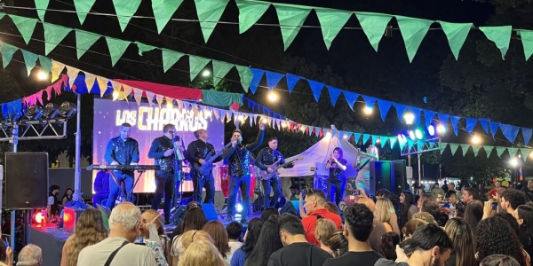 Viva Fest llen&oacute; la plaza San Mart&iacute;n de Haedo con m&uacute;sica, feria y familias