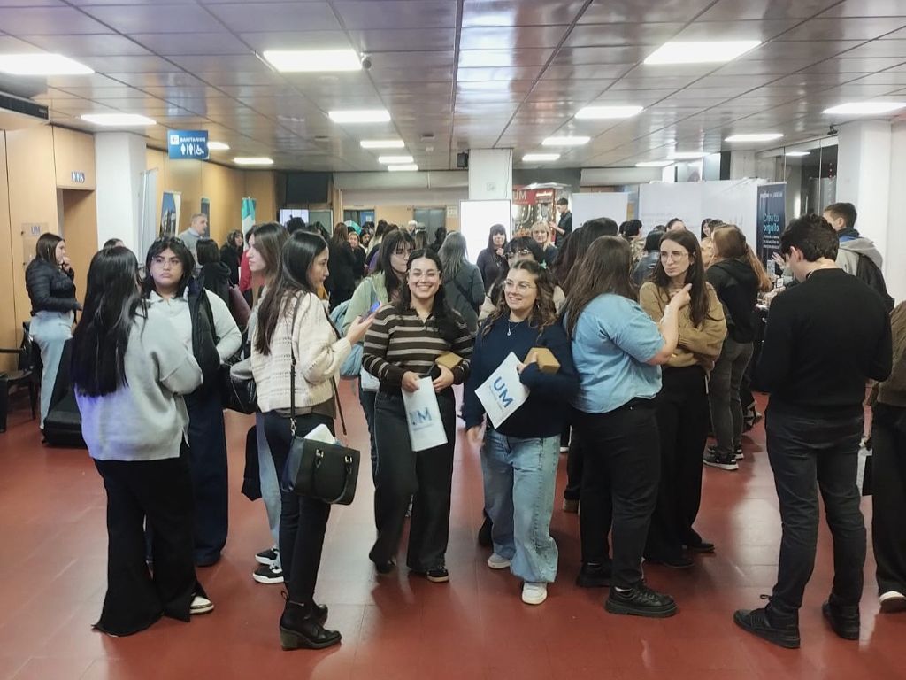 La Universidad de Mor&oacute;n reuni&oacute; a m&aacute;s de 3.000 estudiantes en su Feria de Empresas