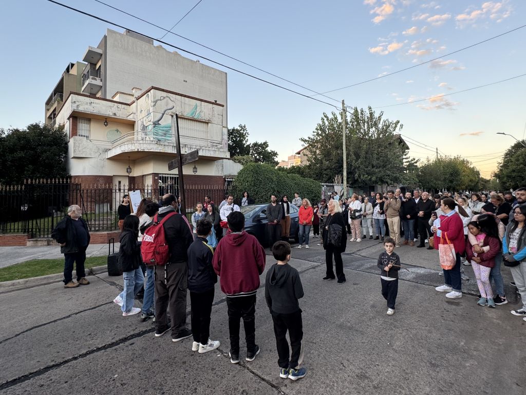 Parada en la Casa Balcón. 
