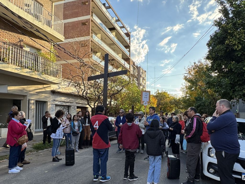 Parada en la Calle Almafuerte.